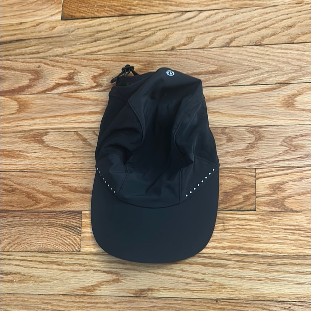 lululemon water proof running baseball cap